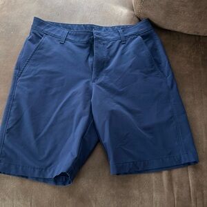 Under armor means size 32